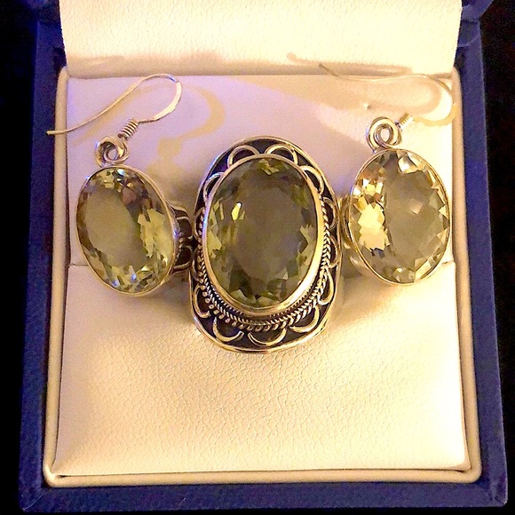 Silver set earrings and large ring with white amethyst - Picture 2 of 9